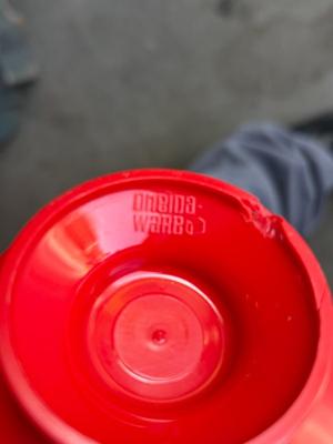 Red Oneida plastic dish set