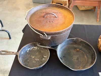 3 Cast iron pans