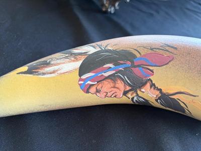 2 painted ceramic horns