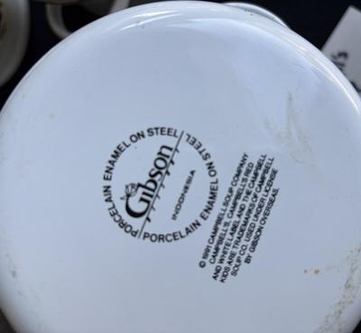 3 Campbell's soup pots