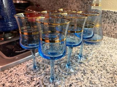 Blue/gold decanter with 6 glasses