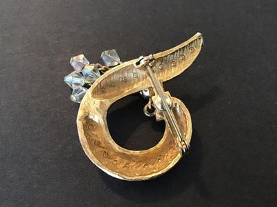 Beautiful Vintage Tassel Brooch