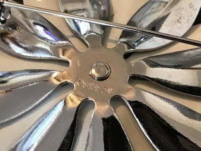 Sarah Coventry Vintage Brooch