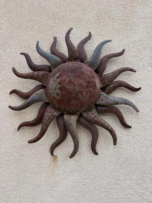 Sun wall decor