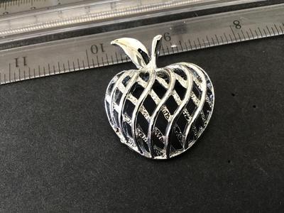 Gerry’s Vintage Apple Brooch
