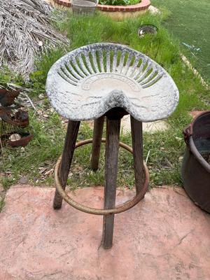 Tractor seat stool