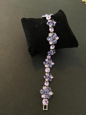 Sale Photo Thumbnail #100: Excellent