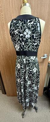 Sale Photo Thumbnail #129