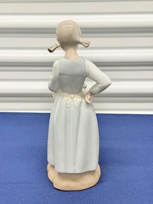 Nao Lladro Porcelain Figurine, Girl Retired