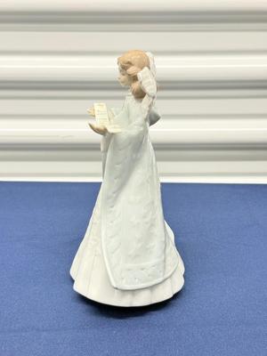 Angel Lladro Daisa #5719 Porcelain Figurine Tree Topper Retired