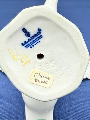 Vintage Lladro White Swan