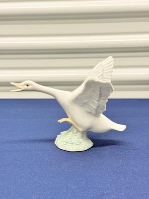 Vintage Lladro White Swan
