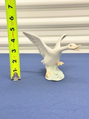 Vintage Lladro White Swan