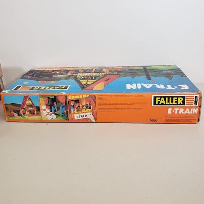 Sale Photo Thumbnail #182