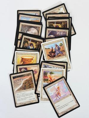 LOT 31: Vintage Magic the Gathering MTG TCG White Common Cards