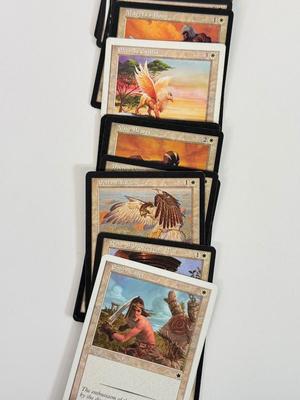LOT 31: Vintage Magic the Gathering MTG TCG White Common Cards