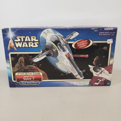 LOT 42: Star Wars Attack of the Clones Jango Fett's Slave 1 Secret Attack Reveal Vehicle
