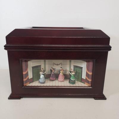 LOT 44: Mr. Christmas Animated Holiday Symphonium in Original Box