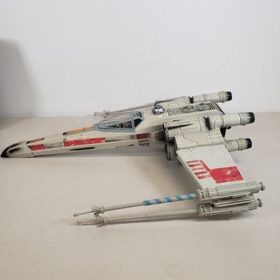 LOT 47: Star Wars Electronic X-Wing Fighter & Imperial TIE Fighter Toys
