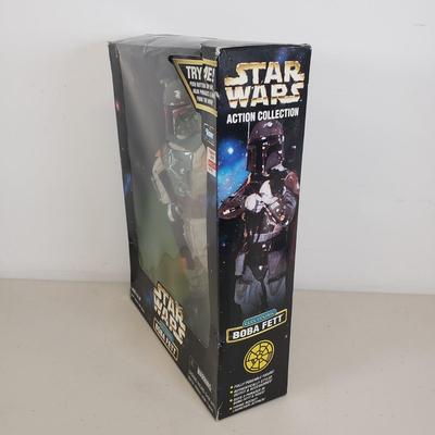 LOT 48: Kenner Star Wars electronic Boba Fett 12" Action Figure