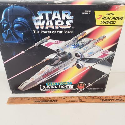 LOT 50: Star Wars The Power of the Force Electronic X-Wing Fighter by Kenner