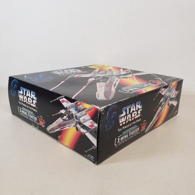 LOT 50: Star Wars The Power of the Force Electronic X-Wing Fighter by Kenner