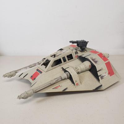 LOT 52: Star Wars Rebel Snowspeeder, AT-ST Scout Walker, Bantha & Tusken Raider