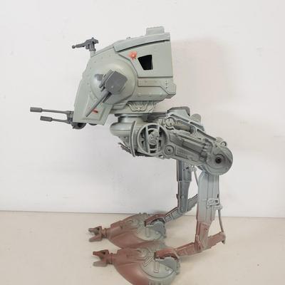 LOT 52: Star Wars Rebel Snowspeeder, AT-ST Scout Walker, Bantha & Tusken Raider