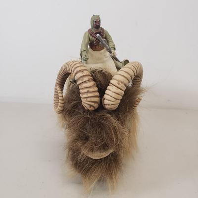 LOT 52: Star Wars Rebel Snowspeeder, AT-ST Scout Walker, Bantha & Tusken Raider