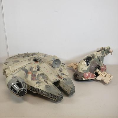 LOT 53: Star Wars Electronic Millennium Falcon & Boba Fett's Slave 1 Vehicle