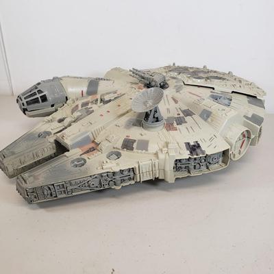 LOT 53: Star Wars Electronic Millennium Falcon & Boba Fett's Slave 1 Vehicle
