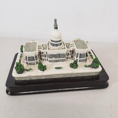 LOT 55: American Patriotic & Presidential Memorabilia