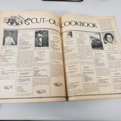 LOT 55: American Patriotic & Presidential Memorabilia