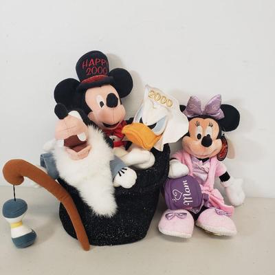 LOT 56: Disney Happy New Year Millenium Plush Set & Disney Parks Exclusive Minnie Mother's Day Plush