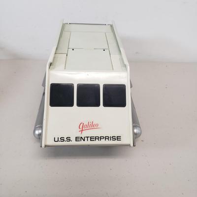 LOT 57: Star Trek Deep Space 9 Space Station & USS Enterprise Galileo Shuttlecraft with Captain Kirk