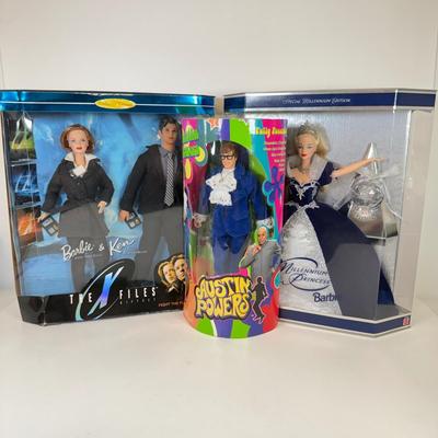 LOT 61: NRFB: 1998 Trendmasters Austin Powers Action Figure, Mattel Barbie Collector Edition Barbie & Ken as Scully & Mulder...