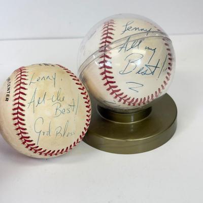 LOT 71: Collection of Signed Sports Memorobilia: Posters, Photos, Magazine & Baseballs
