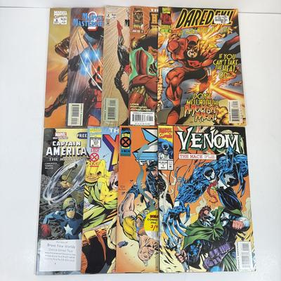 LOT 84: 1990s Marvel Comics: Daredevil, Venom, X-Men & More