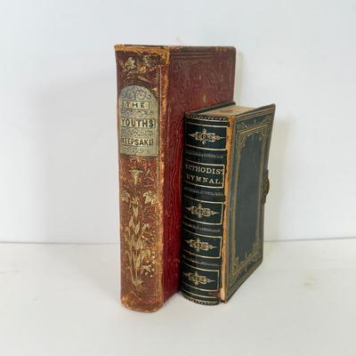 LOT 99: 1870s Methodist Hymnal & Antique Youth's Keepsake