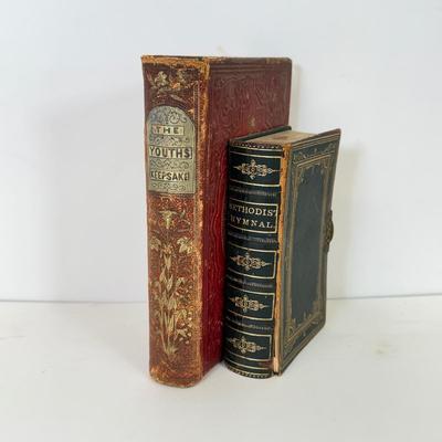 LOT 99: 1870s Methodist Hymnal & Antique Youth's Keepsake