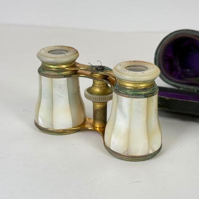 LOT 105: Antique French Paris Mother of Pearl Opera Glasses Binoculars