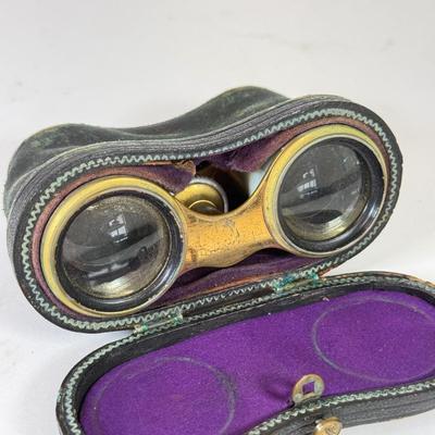 LOT 105: Antique French Paris Mother of Pearl Opera Glasses Binoculars