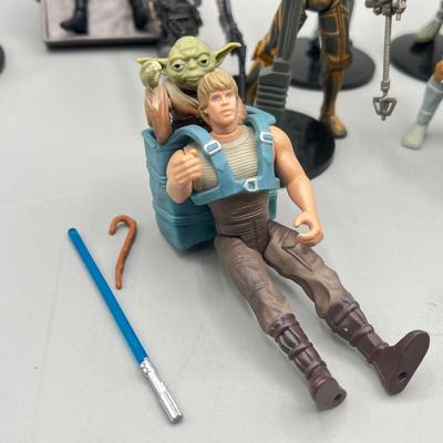 LOT 161F: Star Wars Power of the Force Action Figures - Empire Strikes Back w./ Accessories