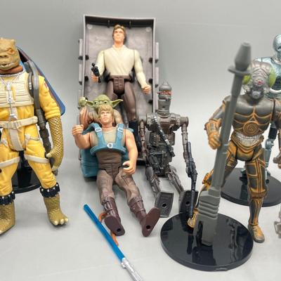 LOT 161F: Star Wars Power of the Force Action Figures - Empire Strikes Back w./ Accessories