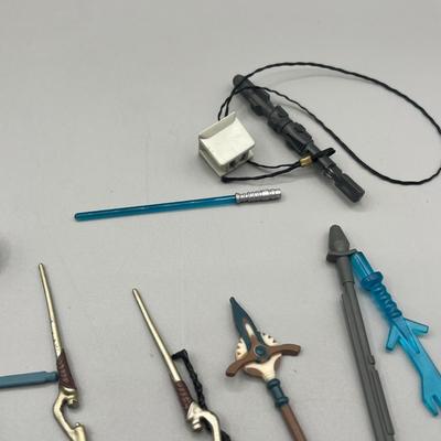 LOT 162F: Star Wars Power of the Force Action Figure Accessories