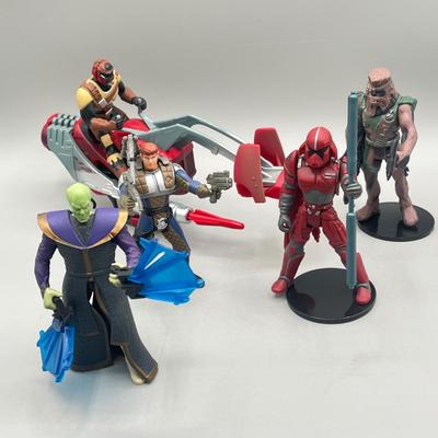 LOT 163F: Star Wars Power of the Force Action Figures - Extended Universe w/ Accessories and Speeder Vehicle