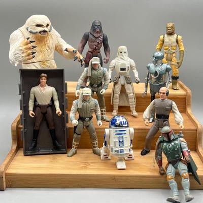 LOT 165F: Star Wars Power of the Force Action Figures - Empire Strikes Back