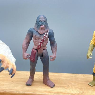 LOT 165F: Star Wars Power of the Force Action Figures - Empire Strikes Back