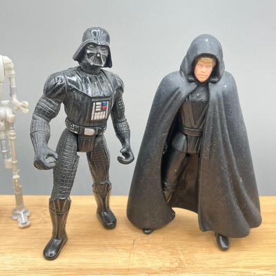 LOT 166F: Star Wars Power of the Force Action Figures - Return of the Jedi