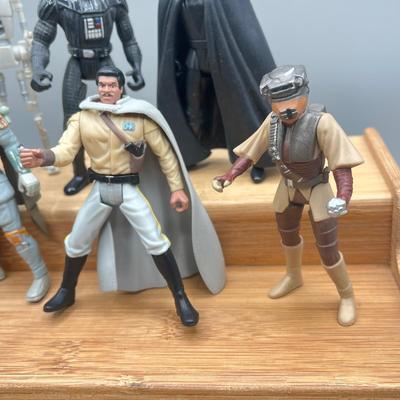 LOT 166F: Star Wars Power of the Force Action Figures - Return of the Jedi